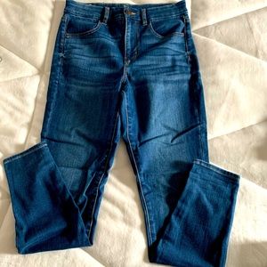 American Eagle jeans size 6